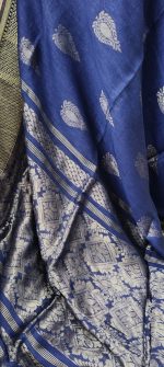 Linen saree with navy blue base - Image 3
