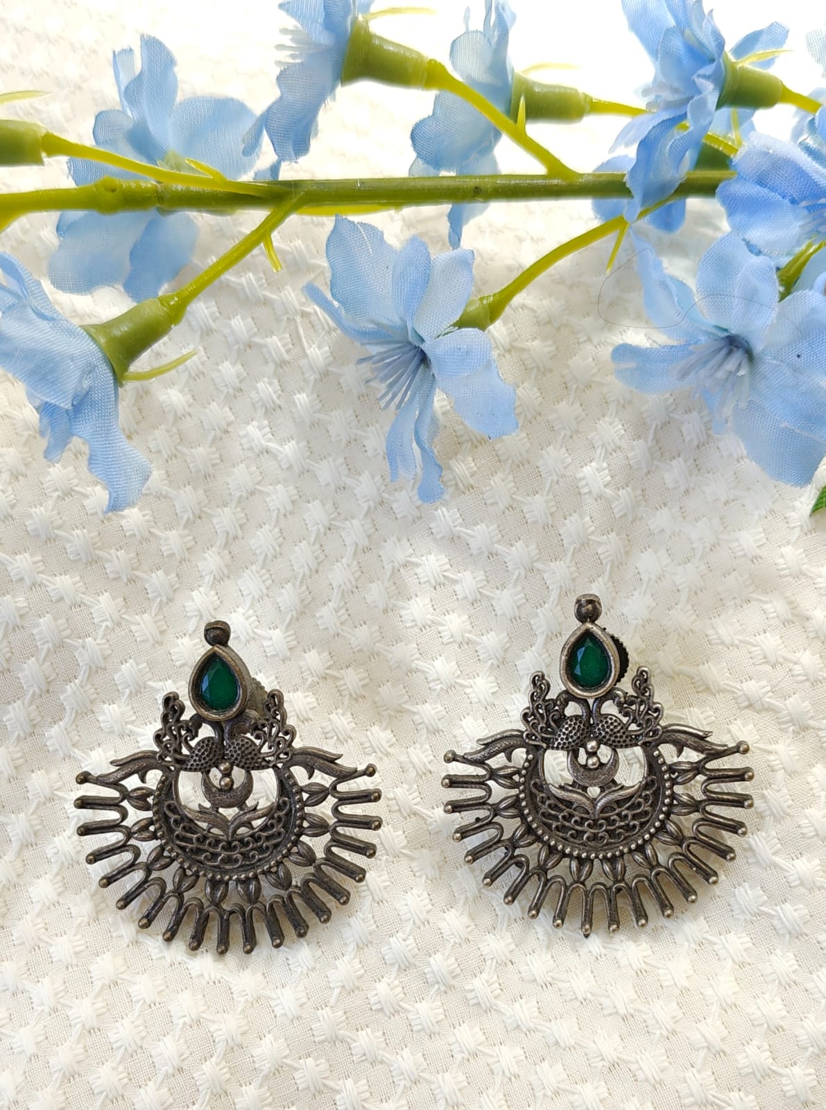 Ear Ring Ear Ring